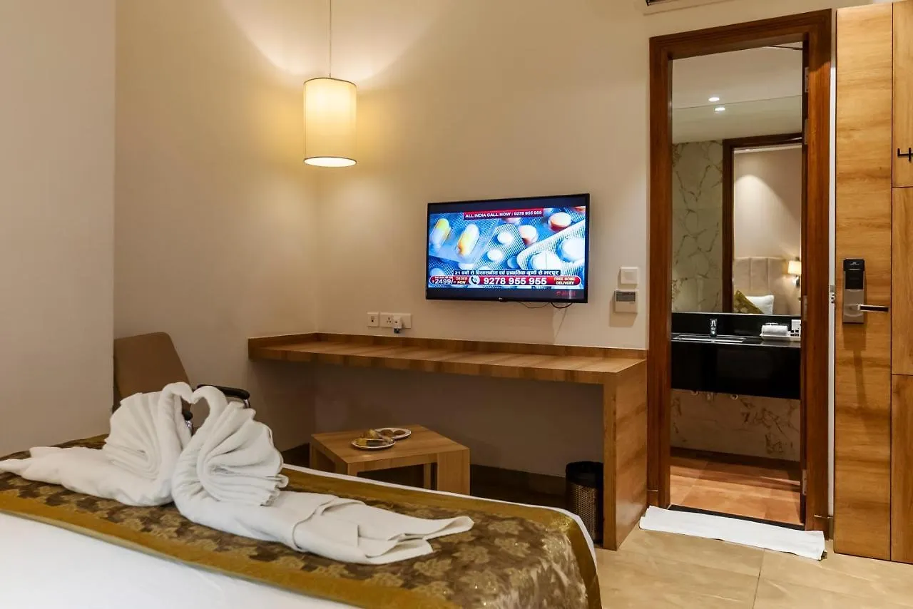 Celebrant Hotel Varanasi