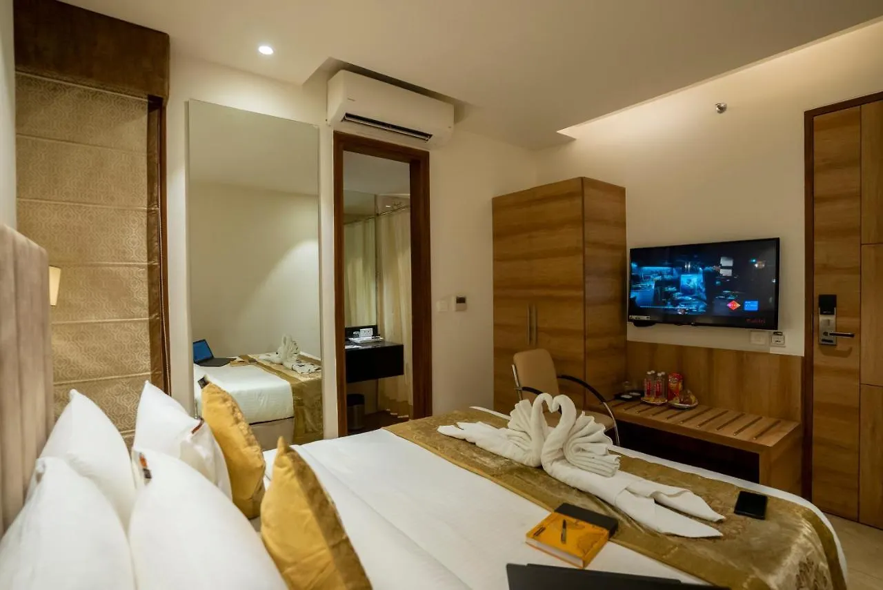 Celebrant Hotel Varanasi