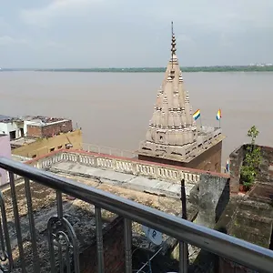 Guest house P G On Ganges, Varanasi